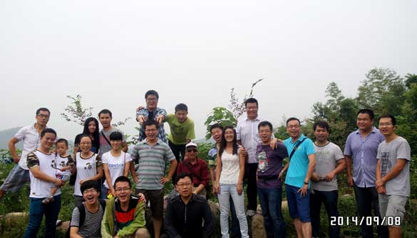 温馨中秋节，温暖兴发娱乐人